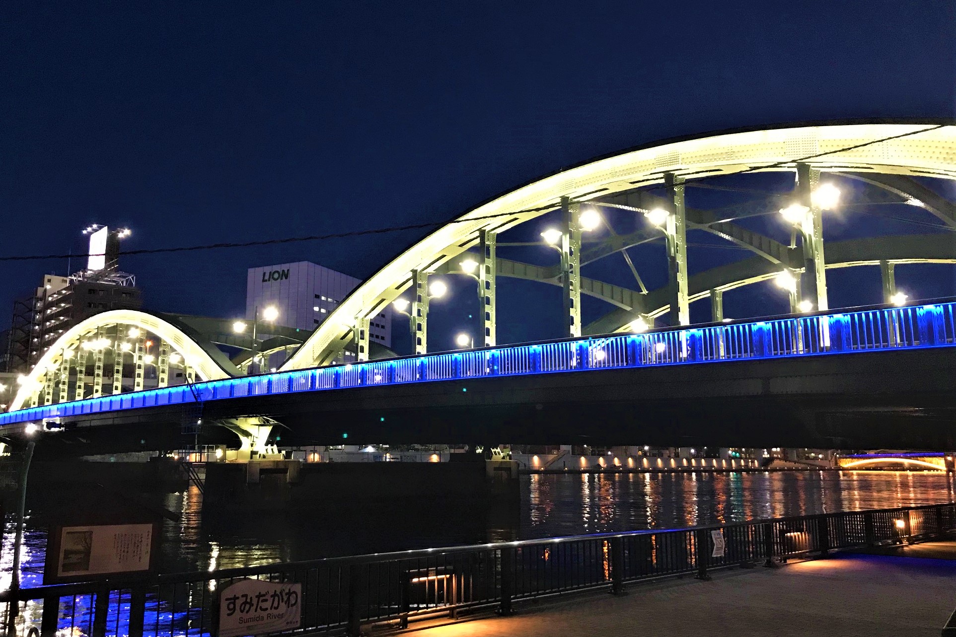 隅田川の夜景（清洲橋）