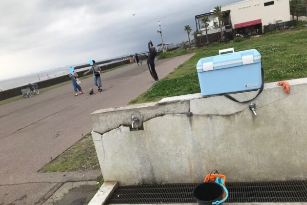 検見川浜突堤の水道場
